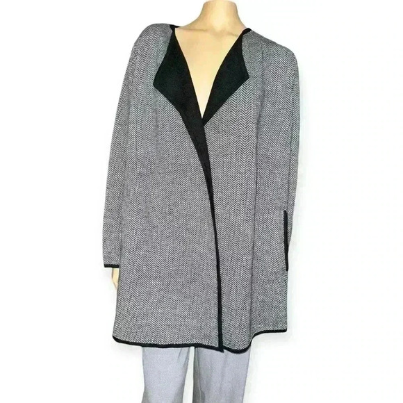 Talbots NWT Long Cardigan Merino Wool Black & White Chevron black trim Size 2Xp - Picture 4 of 12